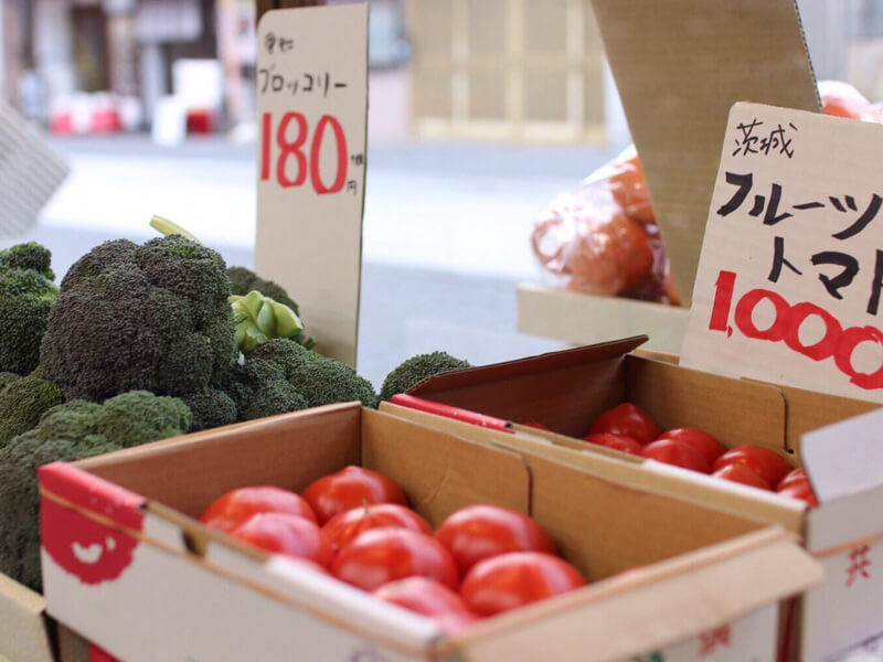 岡井商店でお買いもの